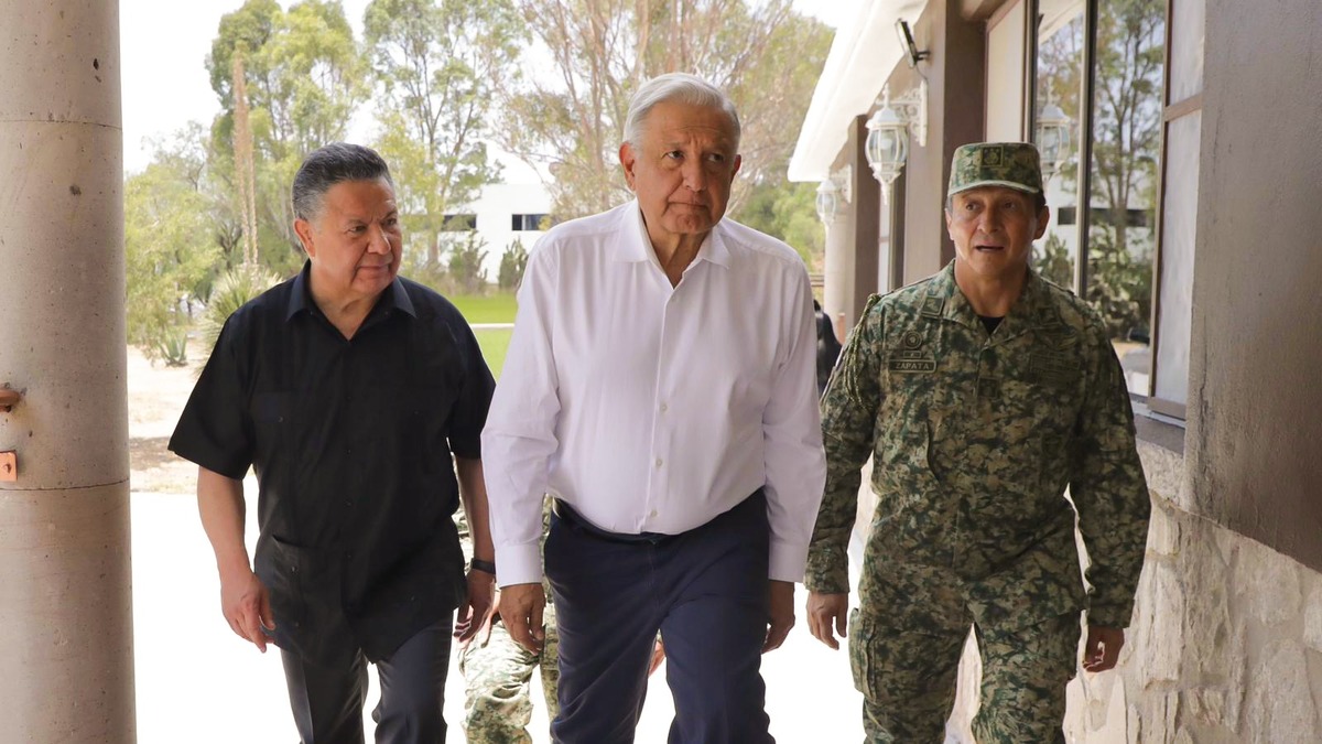 El presidente López Obrador durante su visita a Pachuca para revisar avances en salud