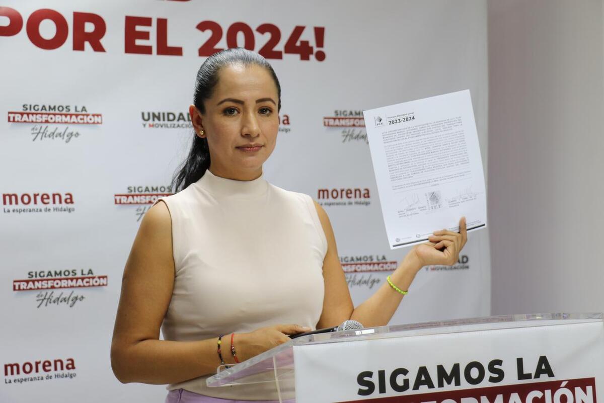 Flor Nochebuena Manuel Gutiérrez anuncia su declinación a la candidatura por el PT en Xochiatipan | Especial