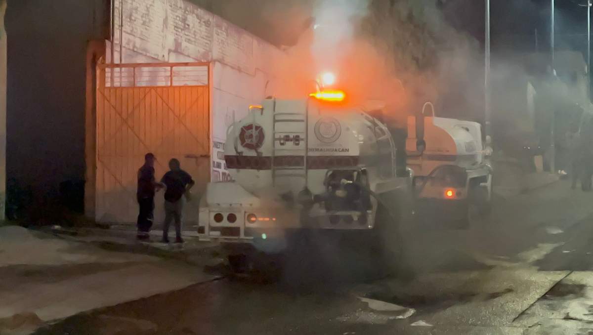 Incendio en bodega de reciclaje en Chimalhuacán|  Zuleyma García