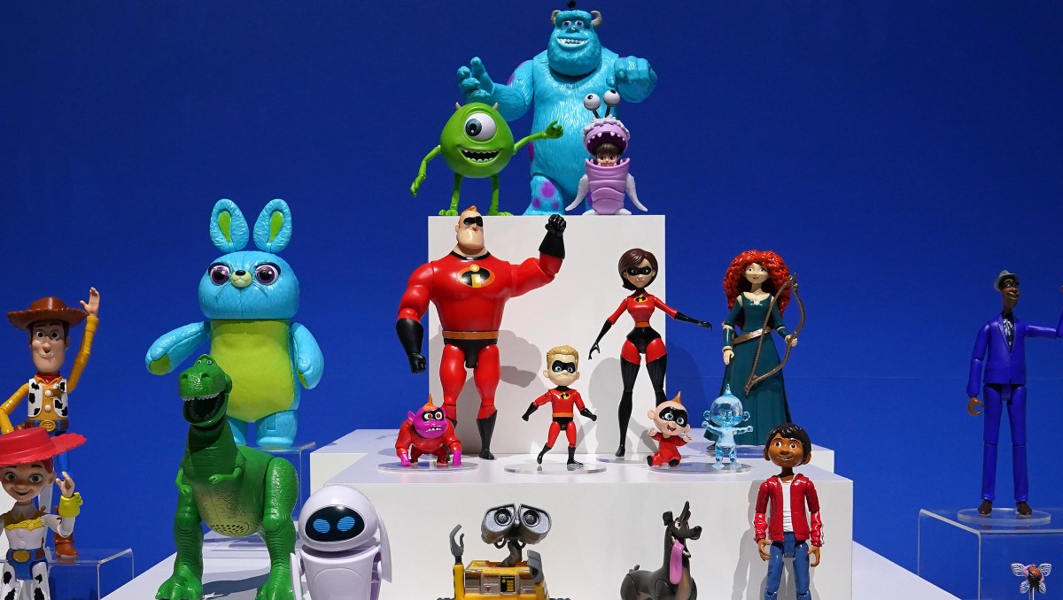 Juguetes Pixar de Mattel en una imagen en el barrio de Manhattan de Nueva York, Estados Unidos. Febrero de 2020. Foto: (Reuters)