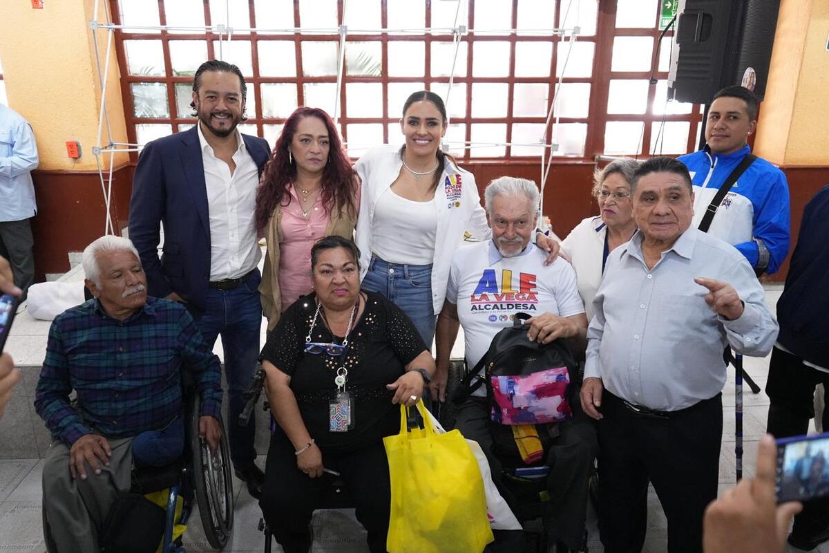 Alessandra Rojo de la Vega en reunión con grupos vulnerables | Especial