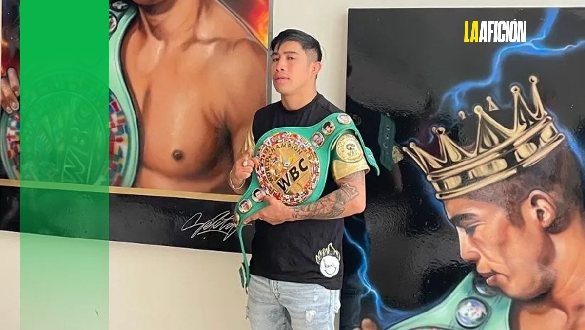 El mexicano 'Rey' Martínez deja vacante el título mosca del CMB para subir de división (Instagram: @cesar_rey_martinez)