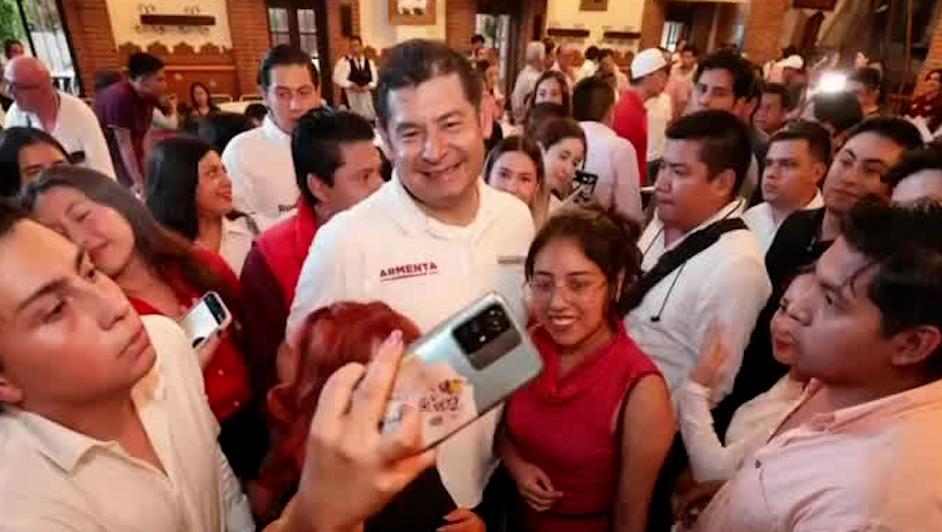 Alejandro Armenta aseguró que construirá un centro deportivo en Puebla de ganar las elecciones