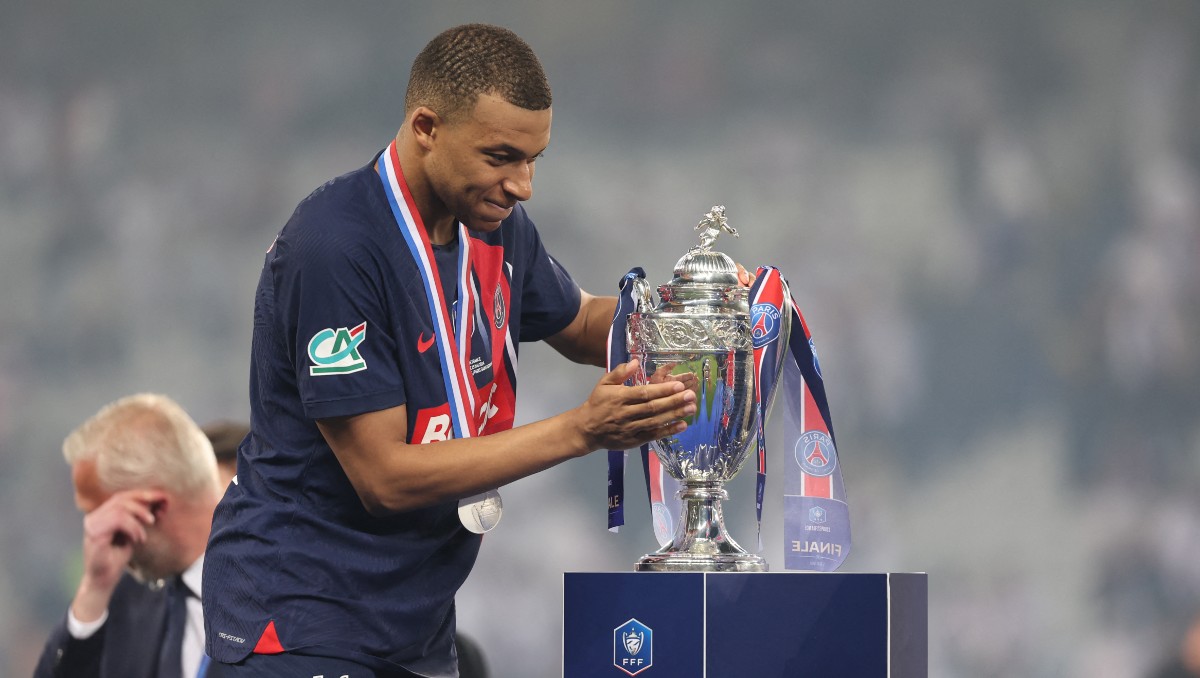 Kylian Mbappé se despide de PSG con doblete (AFP)