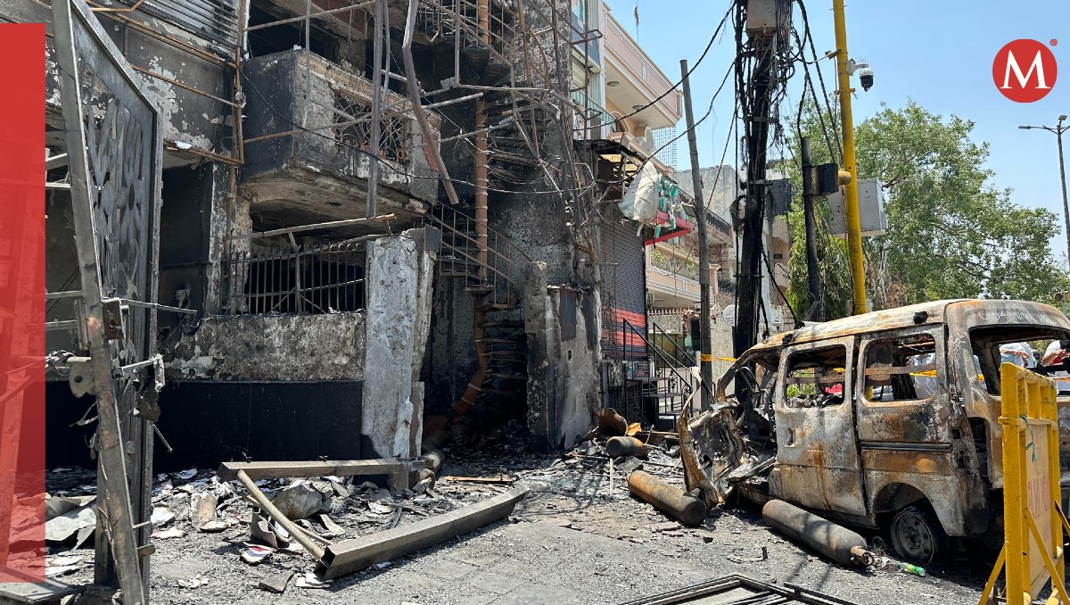 Bomberos rescataron a 12 bebés del hospital. | EFE
