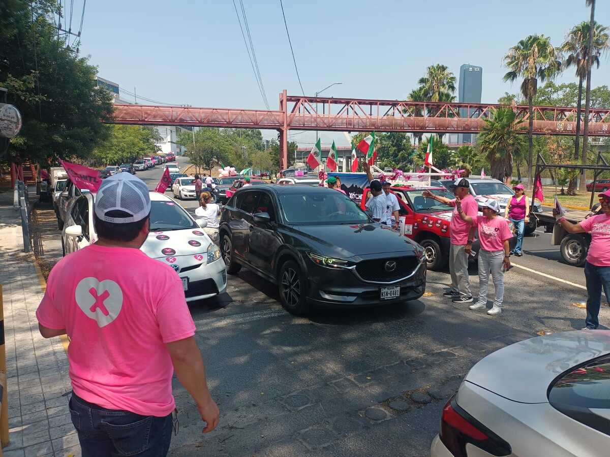 En Nuevo León, realizan caravana en apoyo Xóchitl Gálvez. Foto: Israel Santacruz