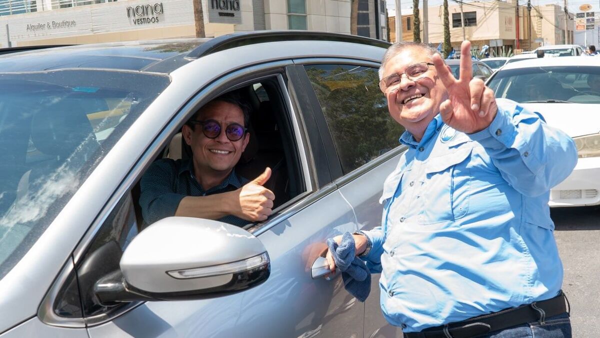 En Torreón, Lara Galván comparte propuestas en crucero Independencia