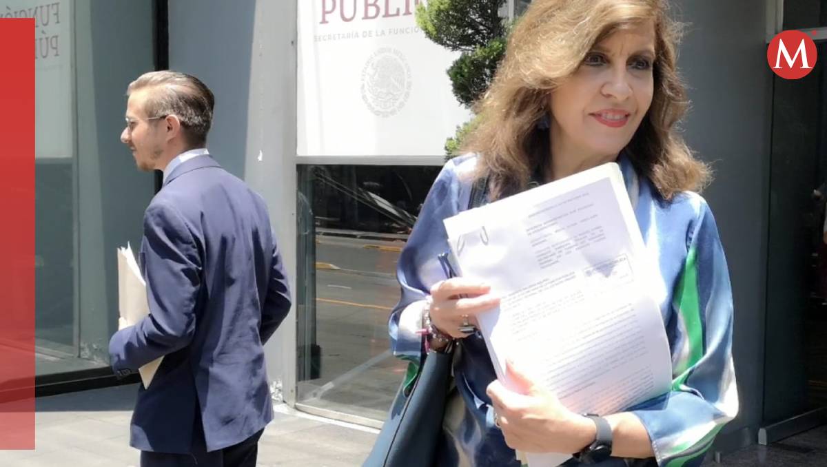 Los diputados María Elena Pérez-Jaén y Santiago Torreblanca, al salir de la Secretaría de la Defensa Función Pública (Foto: Fernando Damián)
