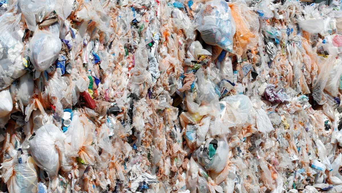 Este porcentaje se centra en materiales recuperados y reinsertados en la economía, en comparación con los recursos consumidos. | Reuters