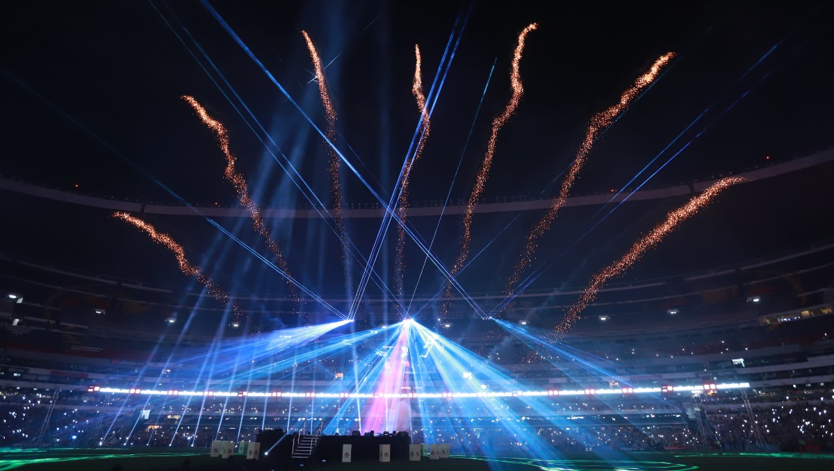 América festeja junto a su afición su título número 15 en el Estadio Azteca (Juan Carlos Bautista)