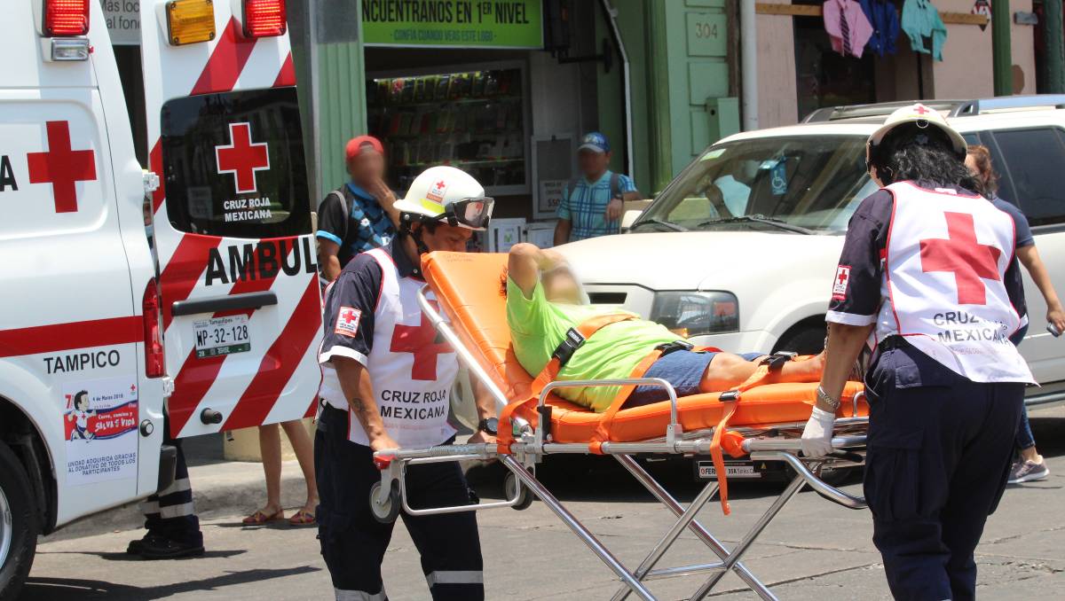 Atención de pacientes por calor en Tampico. (Yazmín Sánchez)