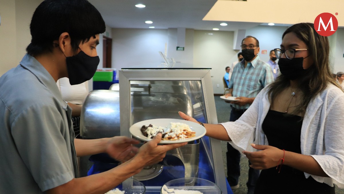 Restaurantes en Tampico preparan alza en platillos por la crisis del agua.
