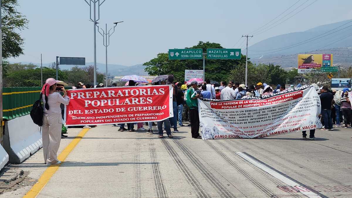 Al lugar acudió personal de la Secretaría de Gobernación para ofrecer una mesa diálogo. Especial