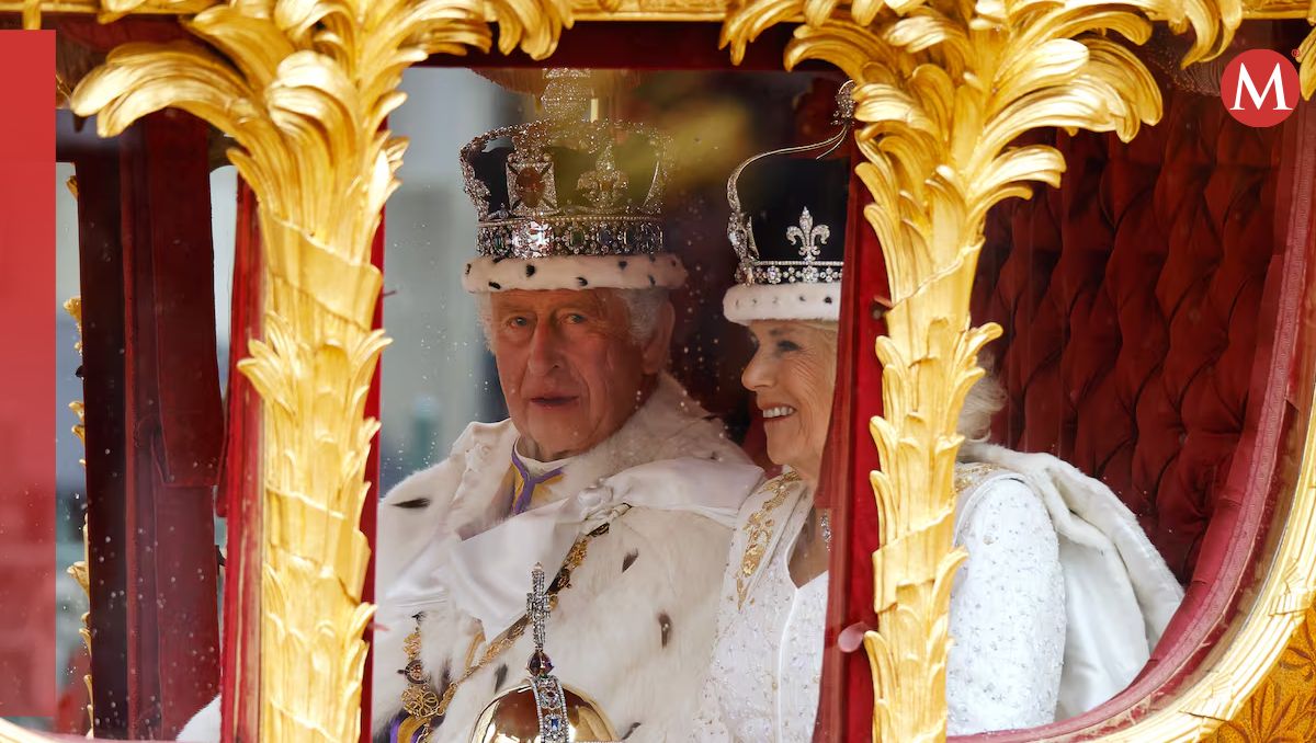 Carlos III irá en carroza en desfile por su cumpleaños | Especial