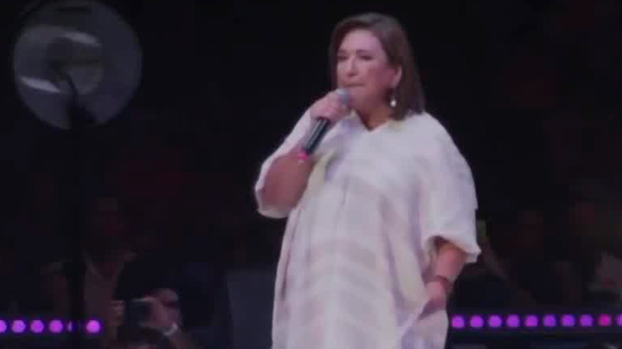 "Prefieren presumir sus tenis fosfo en lugar de ponerse en los zapatos de la gente": Xóchitl Gálvez