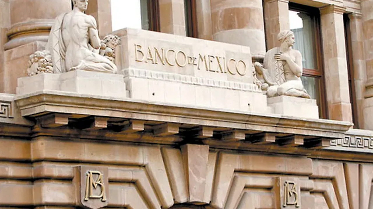 Banxico revela un crecimiento del 6.2% en los préstamos otorgados por bancos en abril