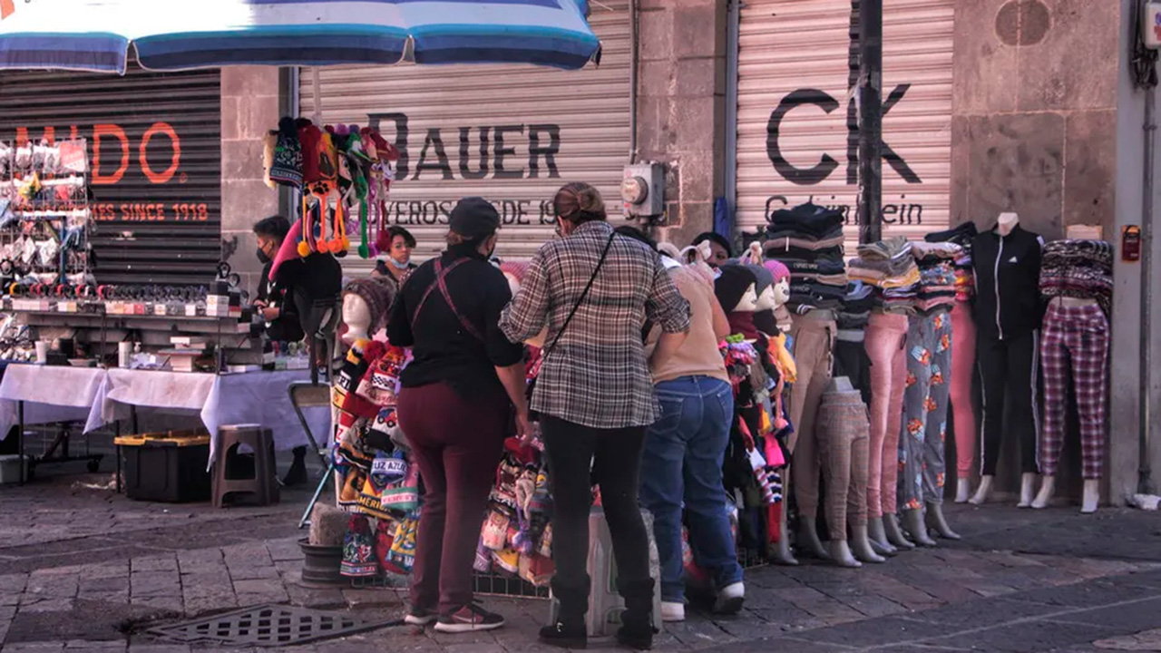 Tasa de informalidad mayor al 80% en Oaxaca, Guerrero y Puebla en 1T de 2023: Inegi