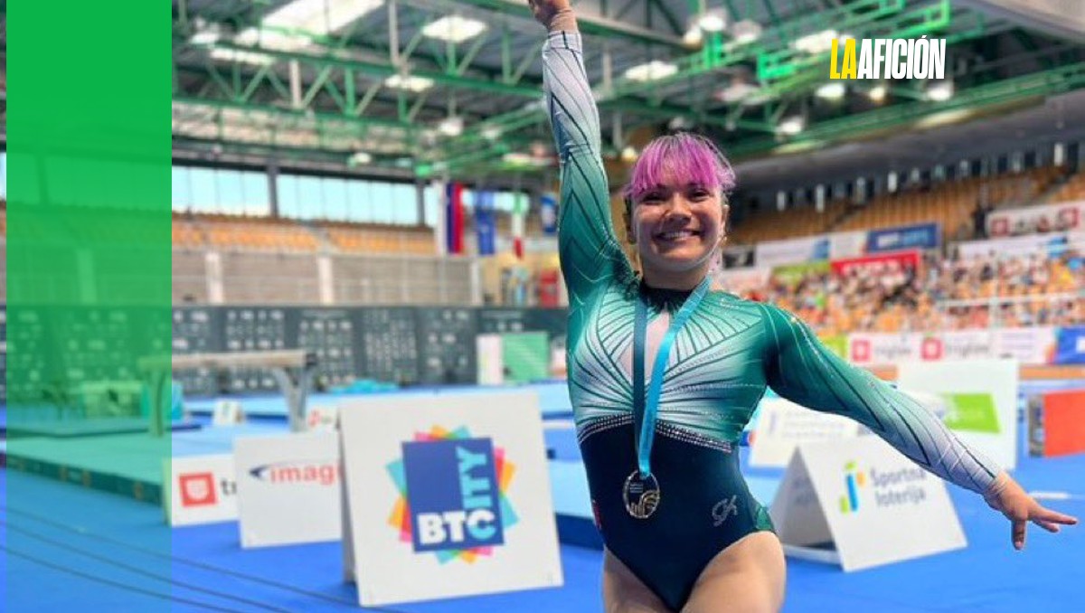 Alexa Moreno se cuelga la medalla de oro en la Copa del Mundo en Eslovenia (Instagram @alexa.morenomx)