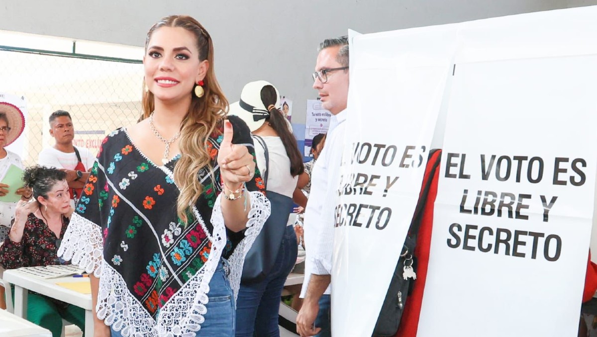 Acude la gobernadora Evelyn Salgado a emitir su voto