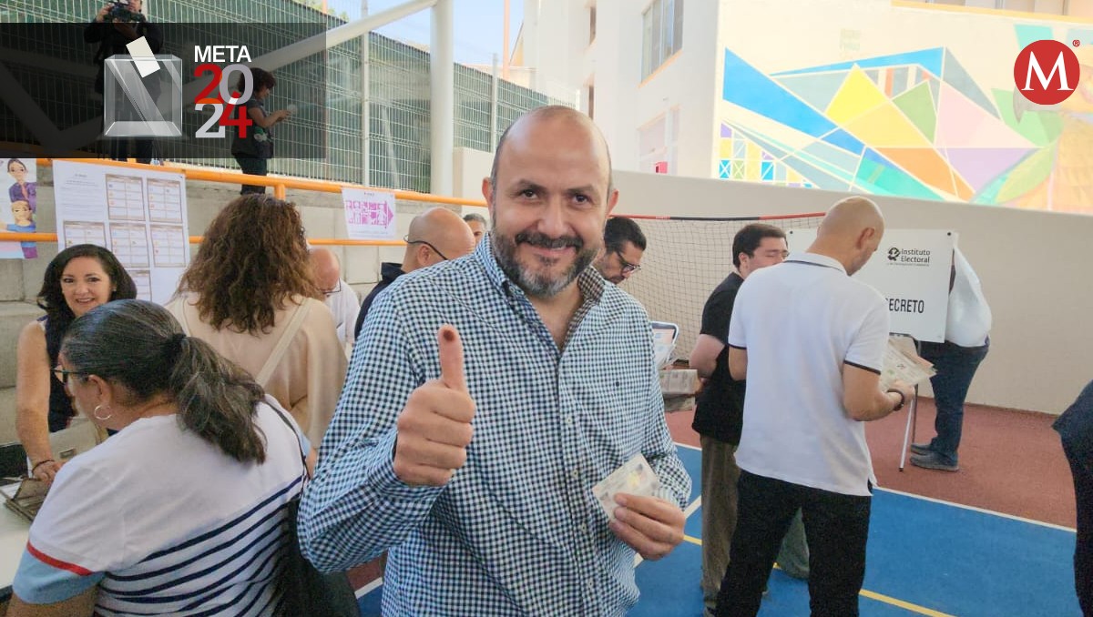 Ricardo Villanueva acude a votar en Zapopan (Foto: Cortesía | Diseño: Milenio)