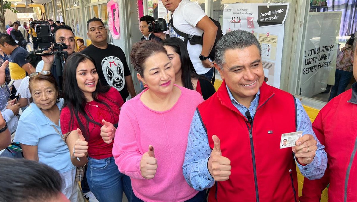 Tony Rodríguez proclama su triunfo para la alcaldía de Tlalnepantla. Foto: (Especial)