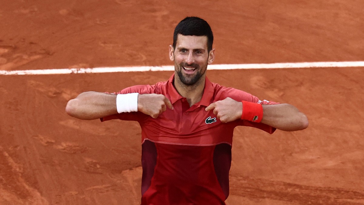 Novak Djokovic avanza a cuartos de Roland Garros tras vencer a Cerúndolo (Reuters)