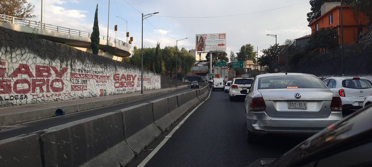 Autopista México-Cuernavaca se encuentra cerrada en ambos sentidos.