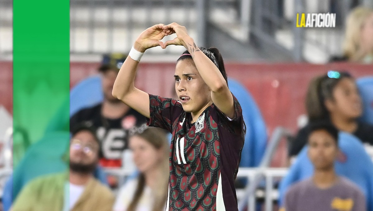 Jacqueline Ovalle anota golazo para rescatar el empate del Tri femenil ante Canadá (Imago7)