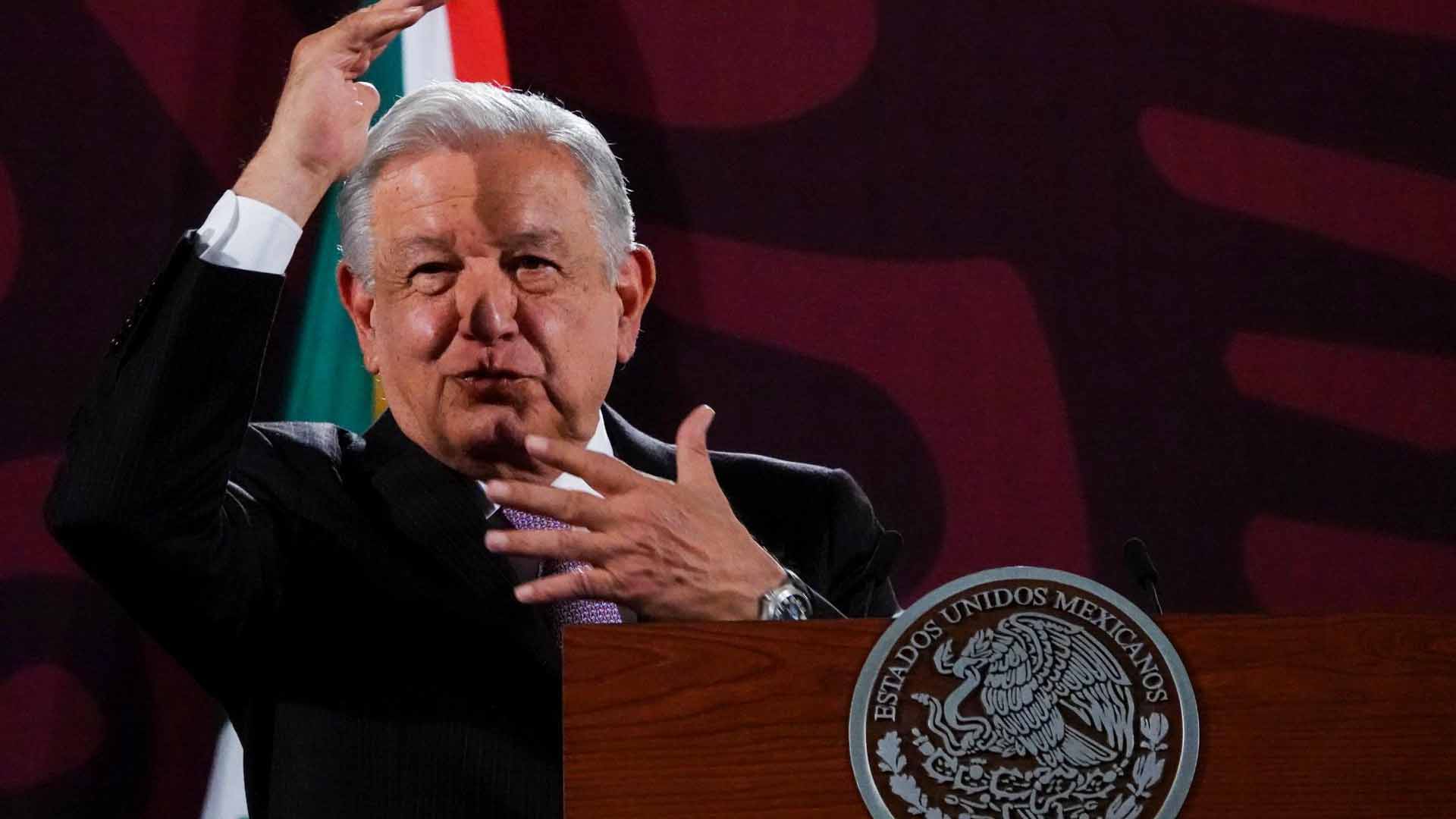 AMLO retoma informar sobre obras realizadas en su administración