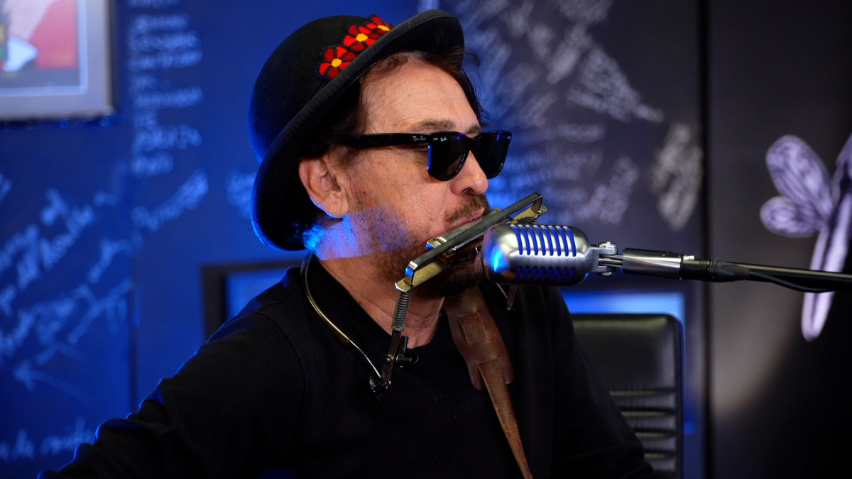 El Asalto a la Razón, viernes musical: Viernes musica con Ricky Luis
