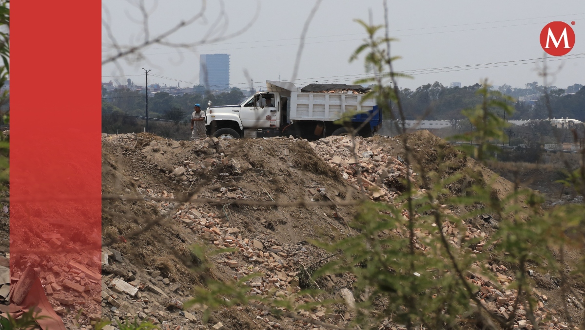 Aumentan tiraderos clandestinos cerca de Chiltepeque, en Puebla | Andrés Lobato