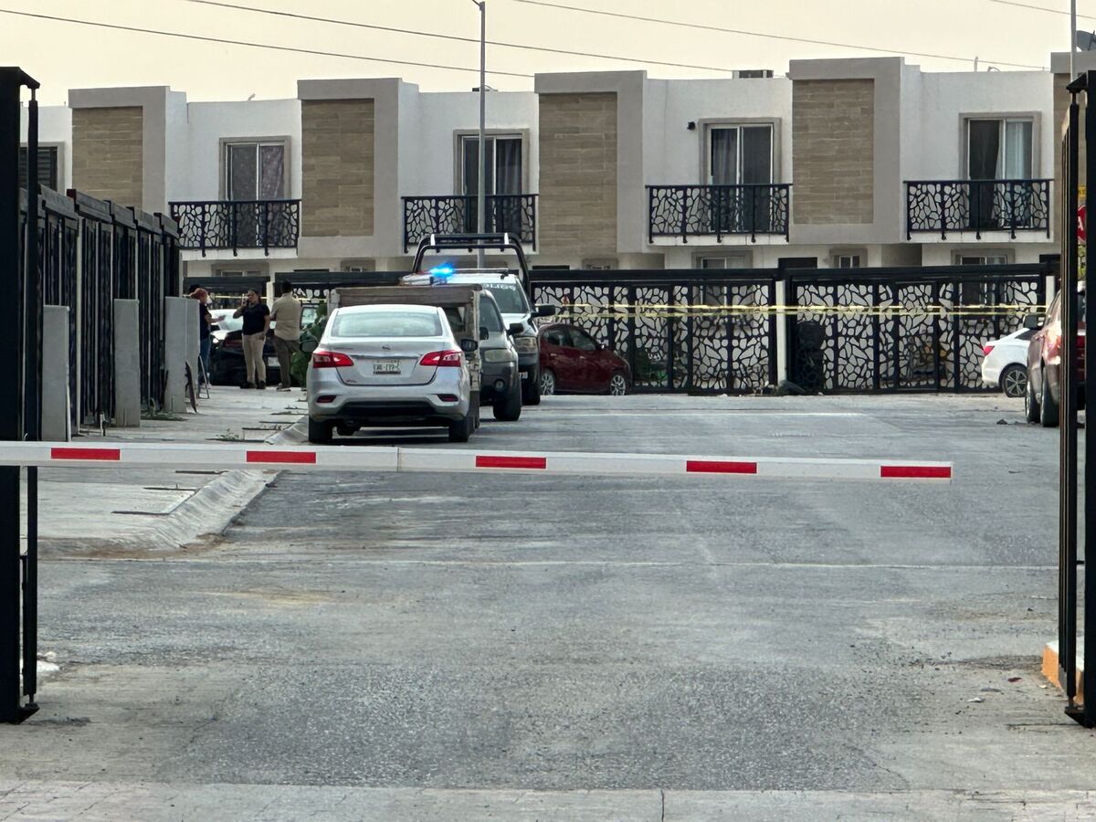 La mujer policía fue hallada en el patio de su casa. Foto: Edgar Plata
