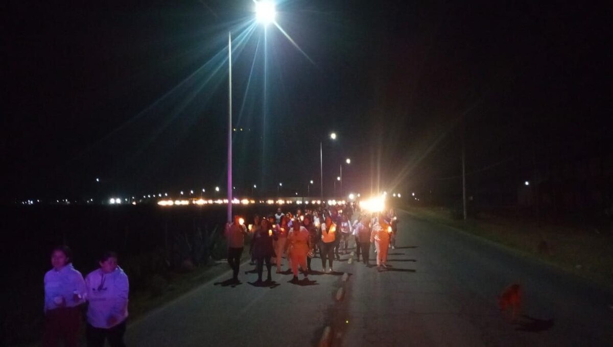Realizan marcha por feminicidio en Hidalgo