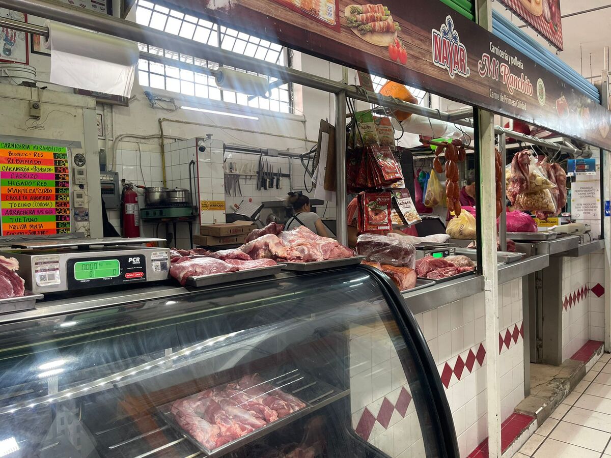 Calor influye en el costo del pollo y la carne. (Karla Rodríguez)