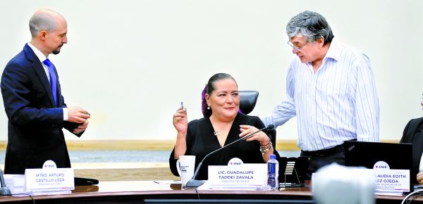 La consejera presidenta, Guadalupe Taddei durante la sesión extraordinaria en el instituto electoral. ARIANA PÉREZ