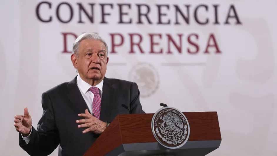 AMLO propone ampliar trenes Maya y del Istmo para frenar migración