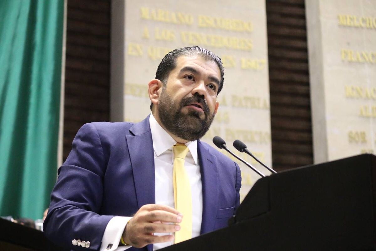Coordinador del PRD en la Cámara de Diputados, Francisco Huacus