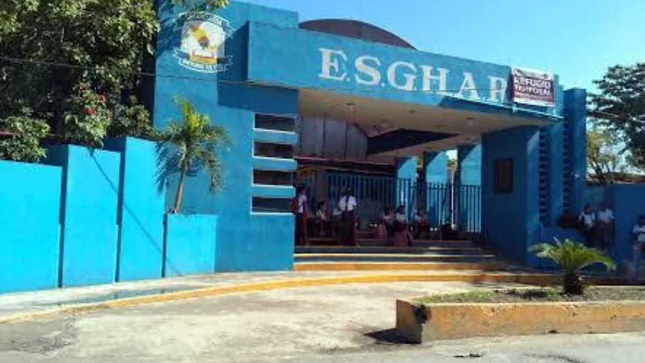 En Huejutla, escuela suspende clases presenciales por altas temperaturas y falta de agua