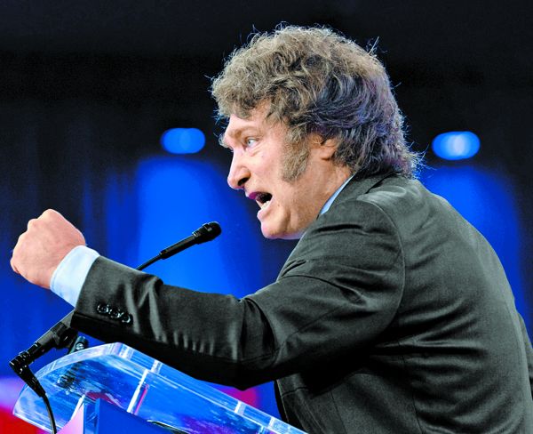 A seis meses de iniciar su mandato, aún no aprueba ninguna ley para atraer capital. AP