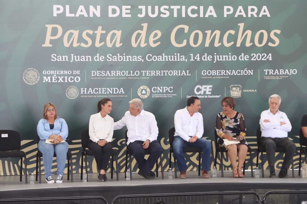 AMLO y Sheinbaum en Pasta de Conchos. | Jesús Quintanar