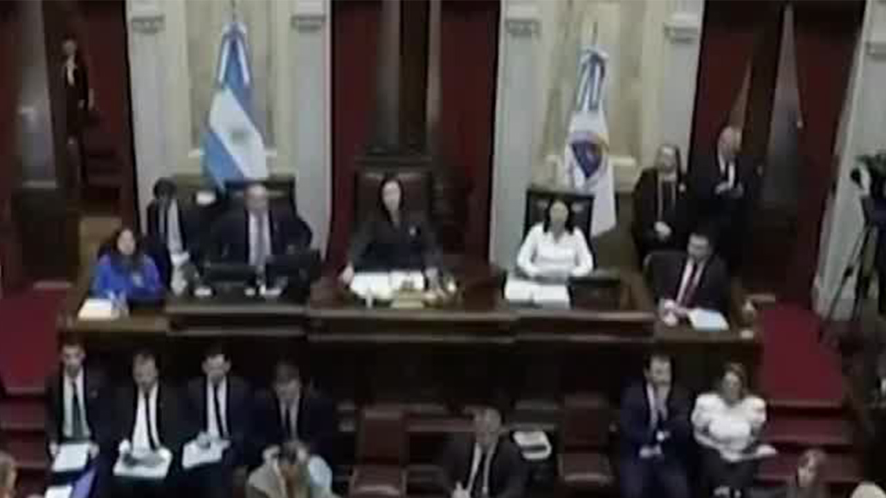¿De qué trata la 'Ley Bases' de Argentina? | Mirada Latinoamericana