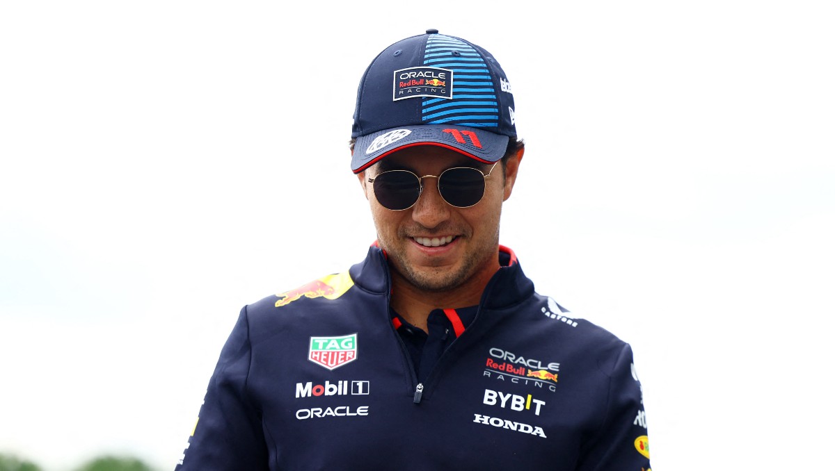 Experto de F1 defiende a Checo Pérez (AP)