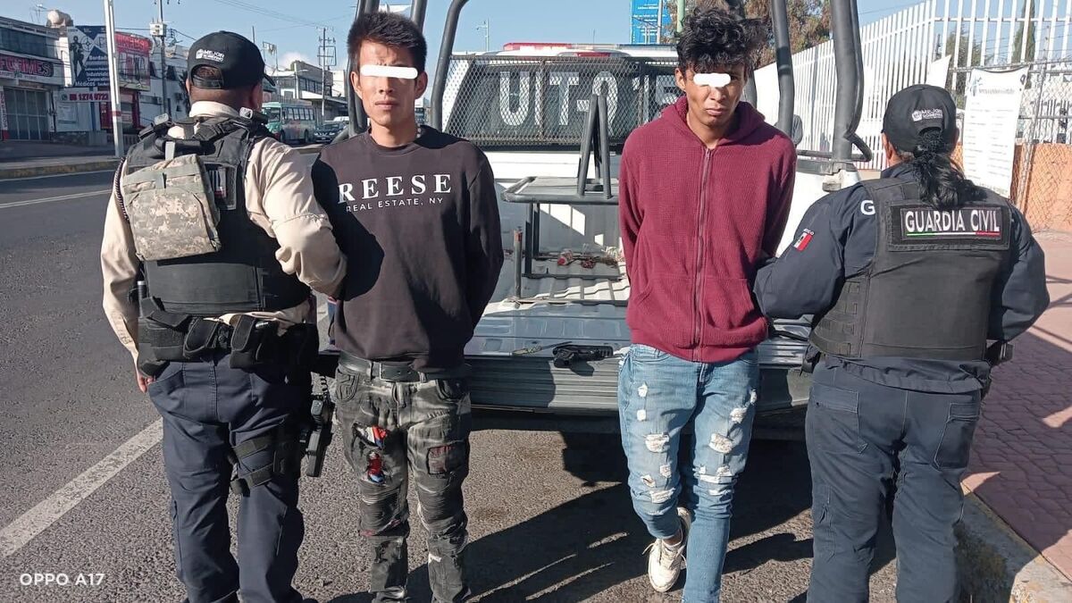Los hombre fueron detenidos por elementos de l Guardia Civil.