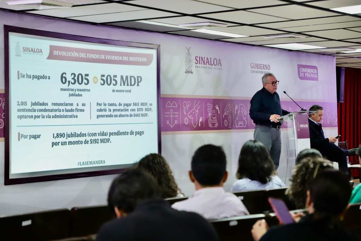 Rubén Rocha Moya durante su Conferencia Semanera de este lunes