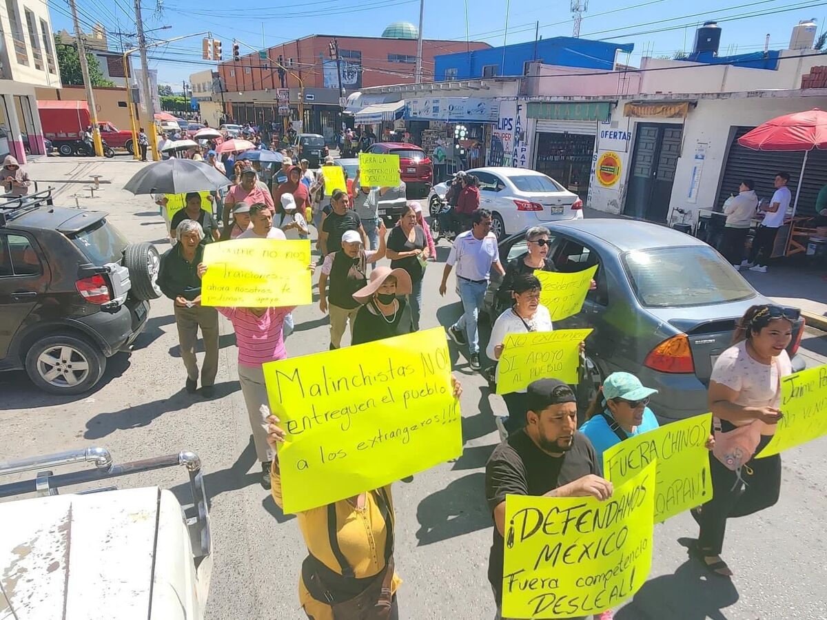 Señalan que no pueden competir con este tipo de comercios. (Francisco Villeda)