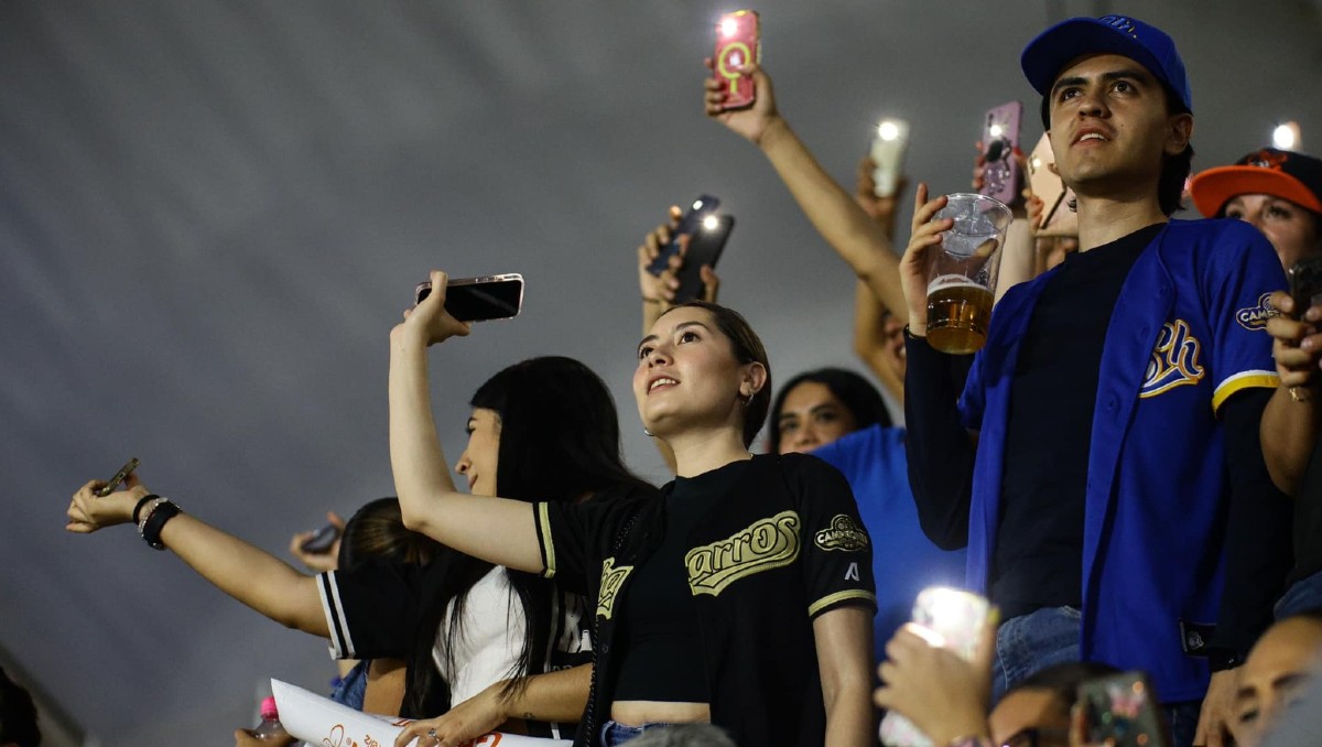 Afición de Charros de Jalisco en el estadio (Cortesía)