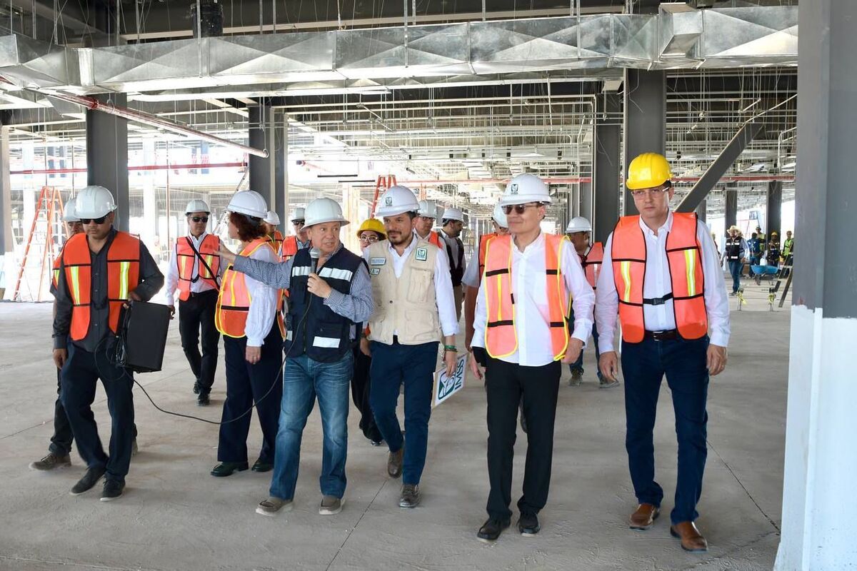 El gobernador supervisó la construcción del nuevo hospital que contará con 90 camas. | Especial
