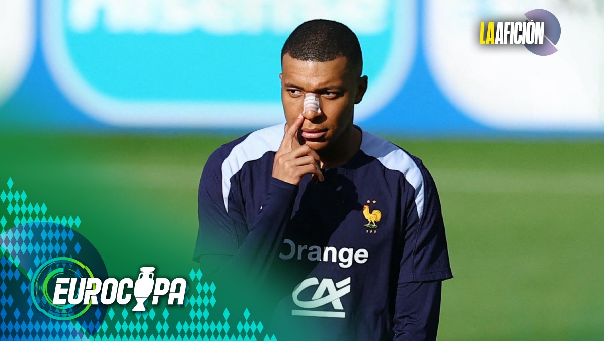 Kylian Mbappé entrena con Francia usando una máscara tras lesión; así luce (Reuters)