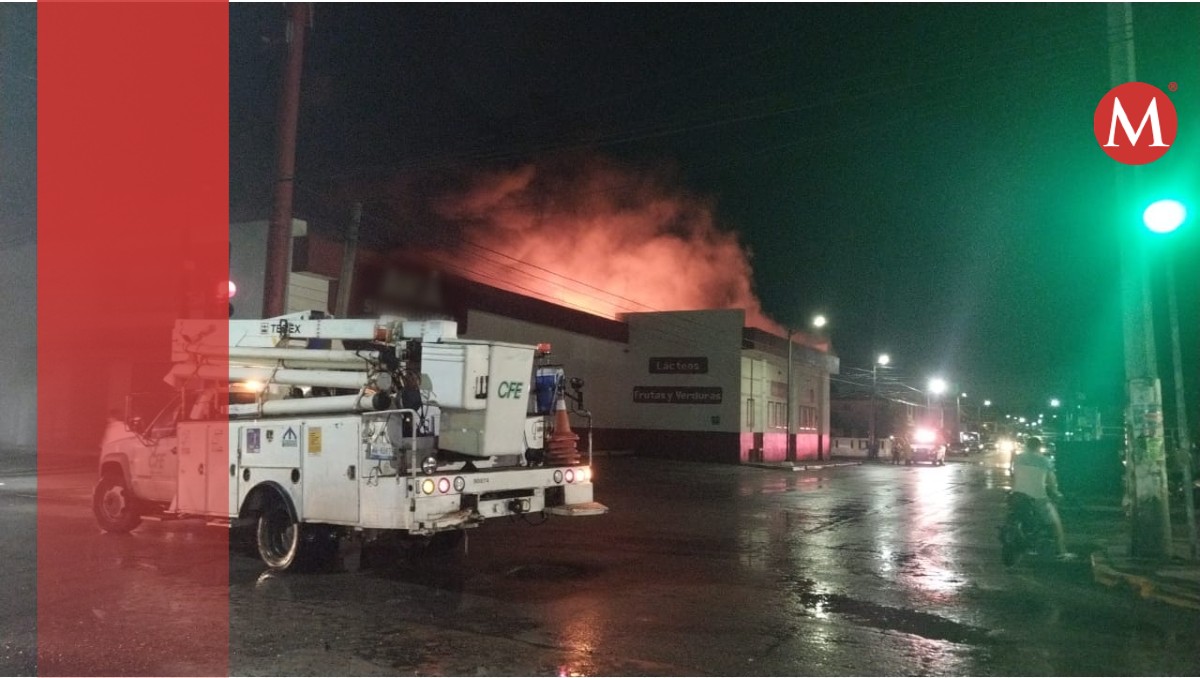 Se quema bodega tienda de autoservicio en Tampico