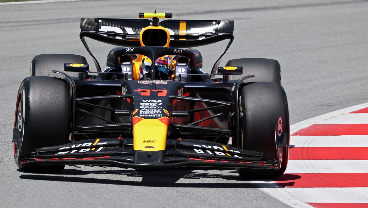 Checo Pérez termina en el lugar 13 en segunda práctica de GP de España (AFP)